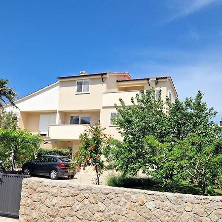 Apartment Pipo Krk Town Exterior foto